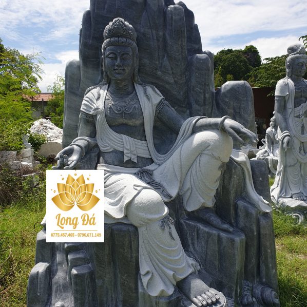 QUAN ÂM TỰ TẠI (SP038)