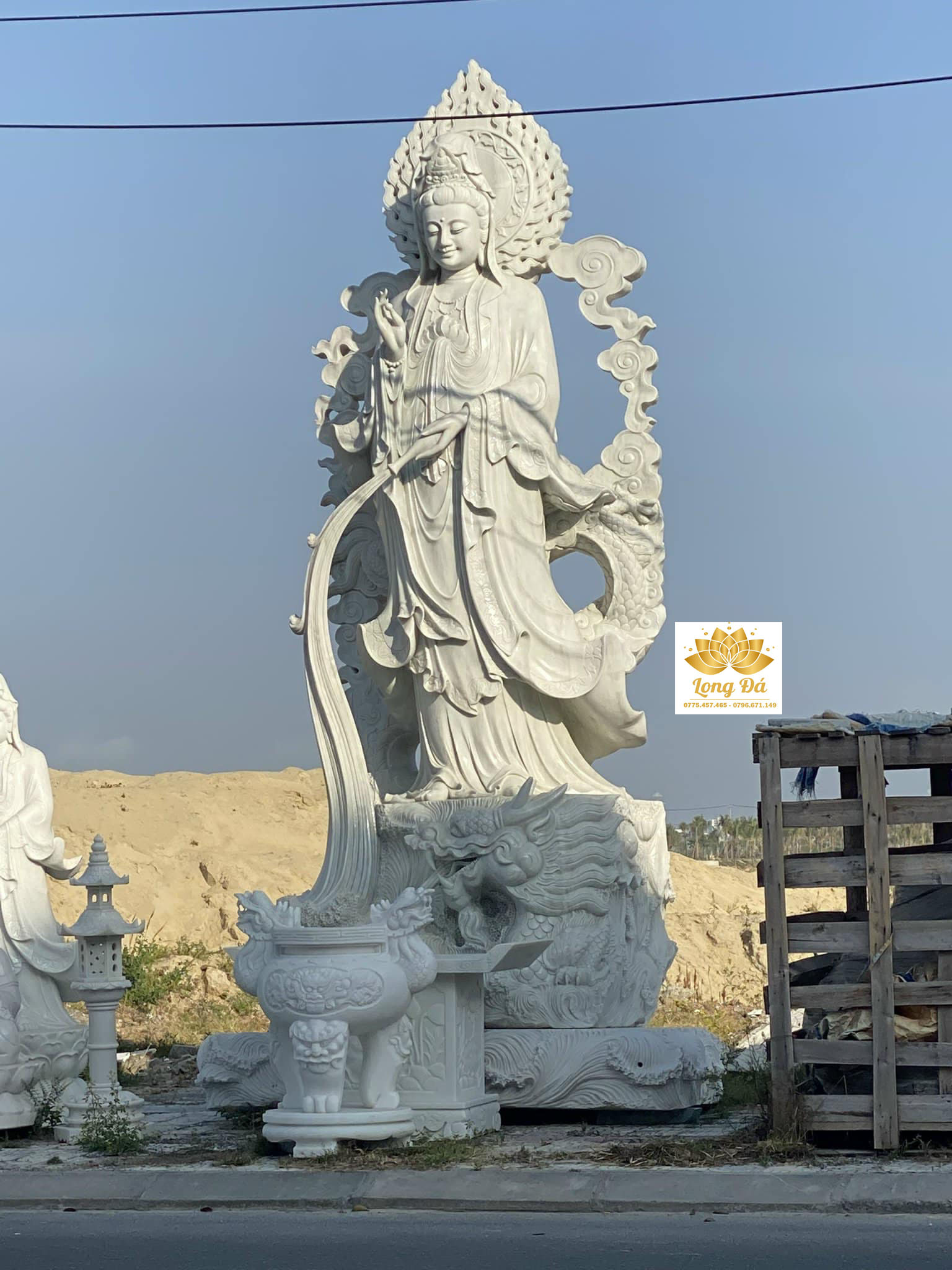 QUAN ÂM NGỰ LONG (SP071)